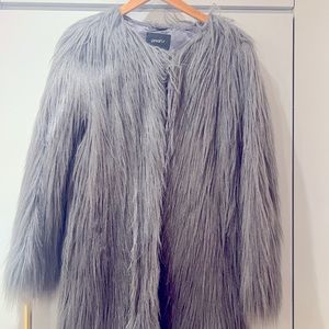 UNREAL fake grey fur jacket coat size small - mob wife aesthetic
